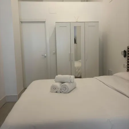 Piso Estupendo A 3 Min De La Estacion De Tren Ave Y Bus Apartamento Málaga