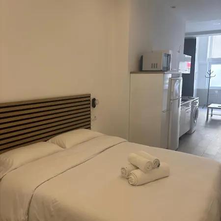 Apartamento Piso Estupendo A 3 Min De La Estacion De Tren Ave Y Bus